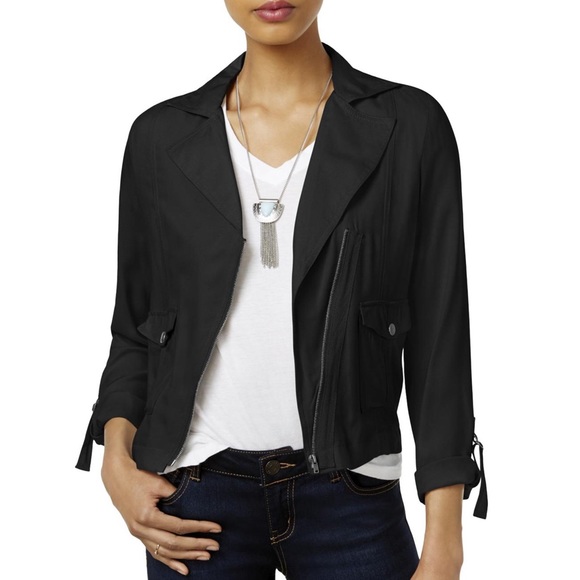 Jack by BB Dakota Jackets & Blazers - JACK Black Cropped Long Sleeve Jacket | size. M